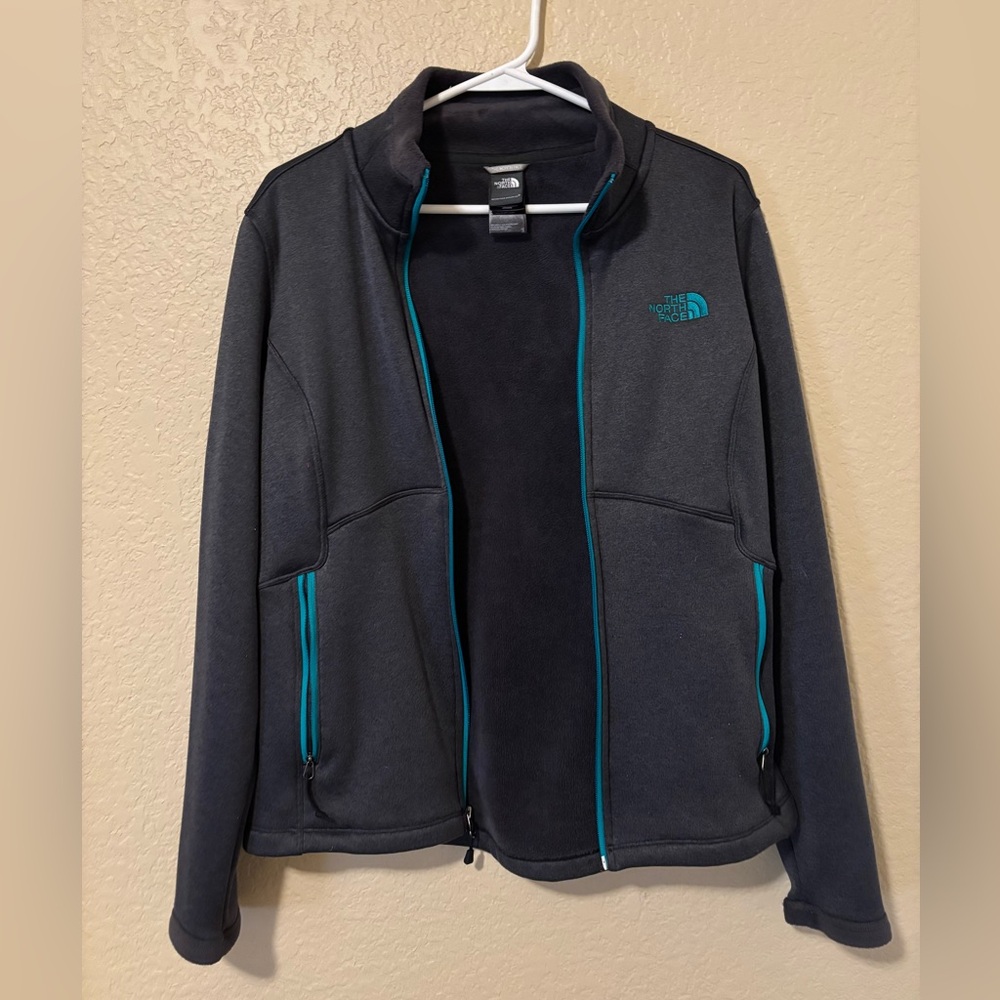 The North Face Women’s Dark Gray Fleece Jacket